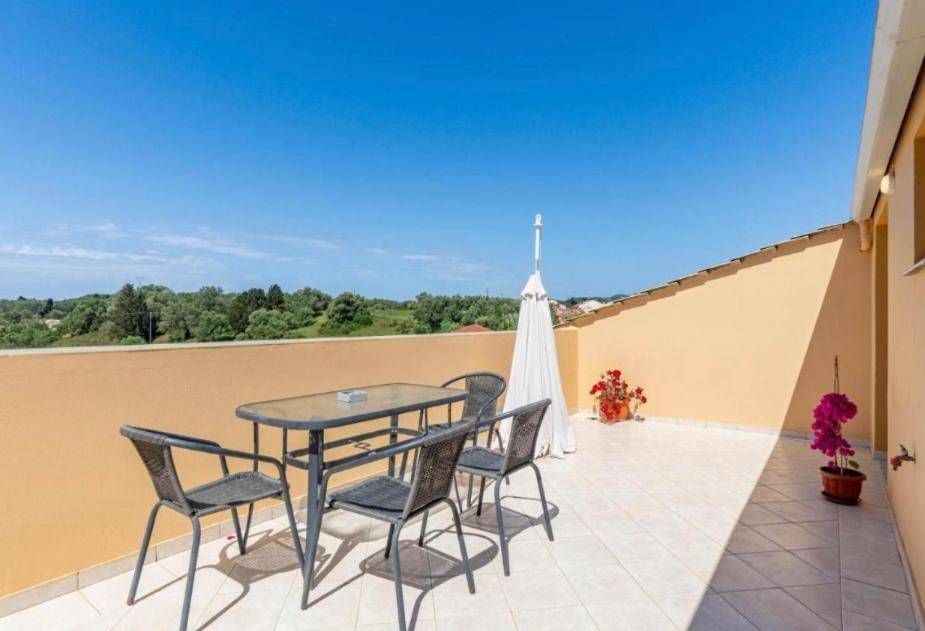 La Soffitta Di Bampina Apartment Perivolion Luaran gambar