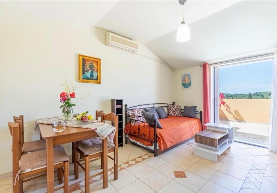 La Soffitta Di Bampina Apartment Perivolion Luaran gambar